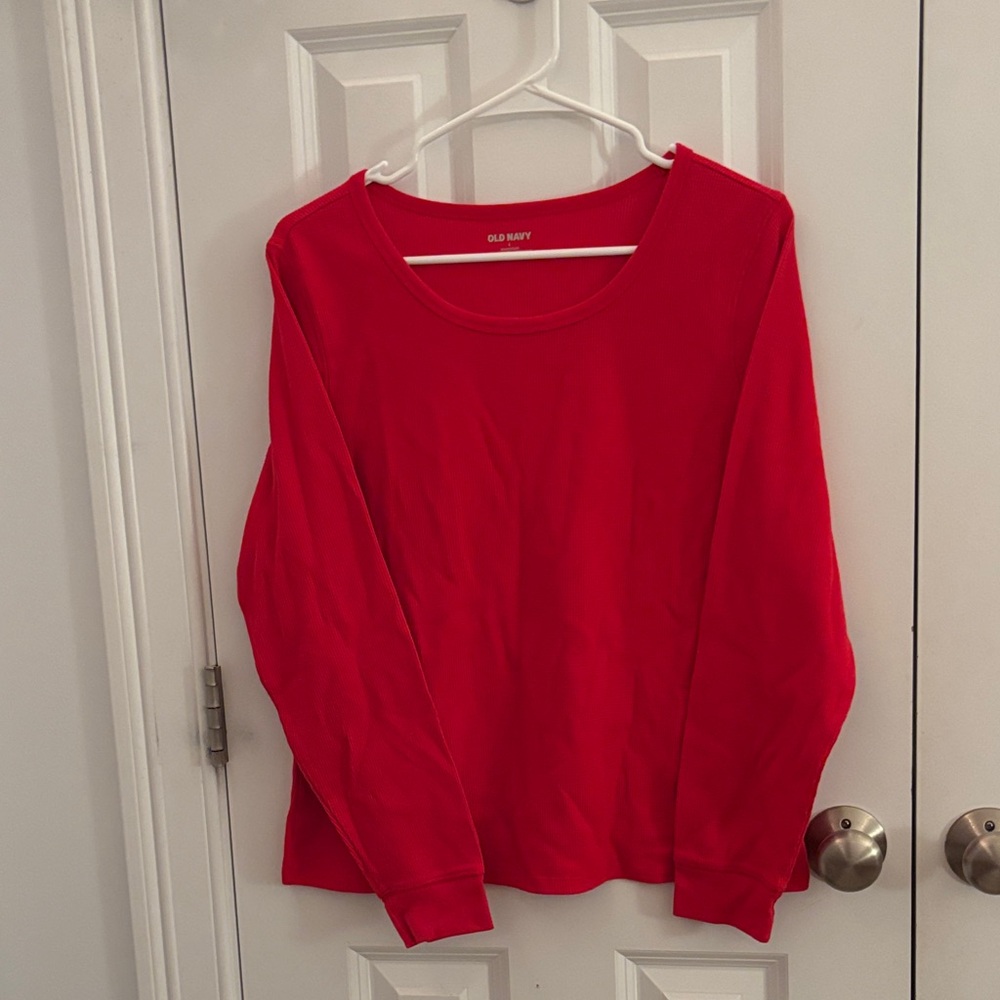 Old Navy Women's Red Long Sleeve Pajama Tee